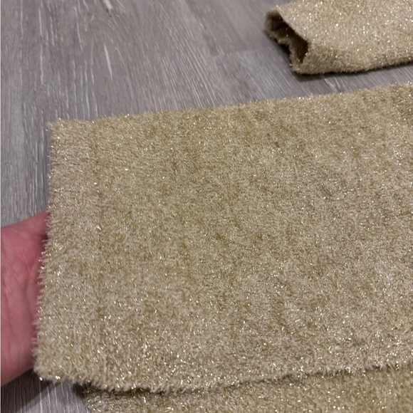 Good fuzzy metallic Lilly Pulitzer cardigan - Picture 2 of 3